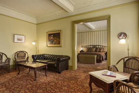 Hadley\'s Orient Hotel - Accommodation Burleigh 24