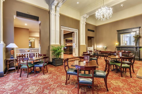 Hadley\'s Orient Hotel - Accommodation Burleigh 10