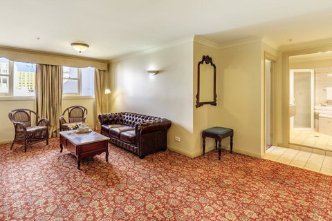 Hadley\'s Orient Hotel - Accommodation Burleigh 16