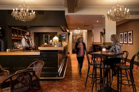 Hadley\'s Orient Hotel - Accommodation Burleigh 15