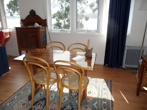 Anchorage Waterfront Retreat - Accommodation Burleigh 7