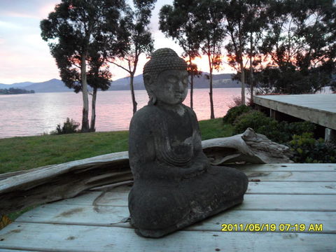 Anchorage Waterfront Retreat - Accommodation Burleigh 0