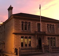 Macquarie Manor Hotel - Accommodation Burleigh