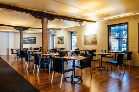 The Henry Jones Art Hotel - Accommodation Burleigh 33