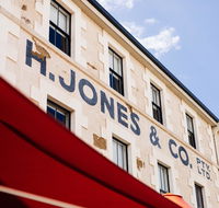 The Henry Jones Art Hotel - Accommodation Burleigh