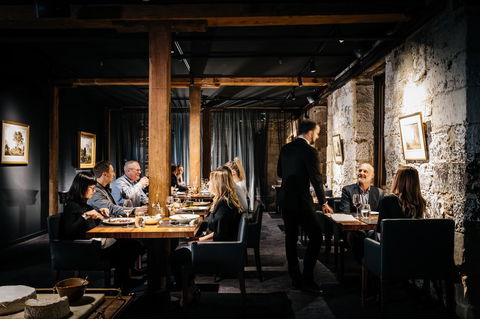 The Henry Jones Art Hotel - Accommodation Burleigh 13