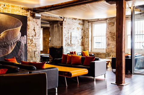 The Henry Jones Art Hotel - Accommodation Burleigh 18
