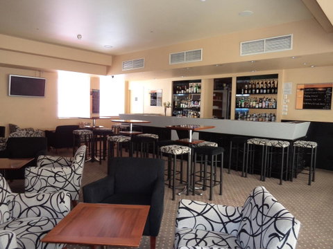 Salamanca Inn - Accommodation Burleigh 17