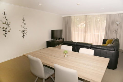 Salamanca Inn - Accommodation Burleigh 34