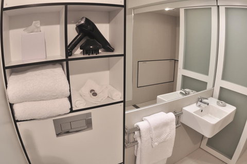 Salamanca Inn - Accommodation Burleigh 5