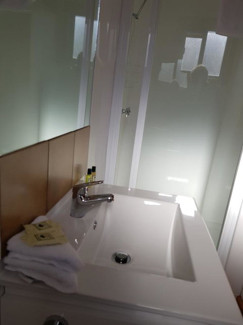 Blue Seas Holiday Villas - Accommodation Burleigh 18