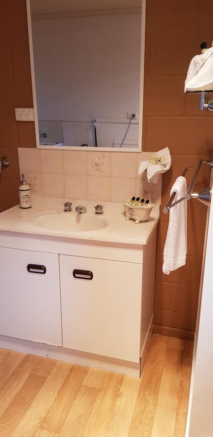 Blue Seas Holiday Villas - Accommodation Burleigh 24