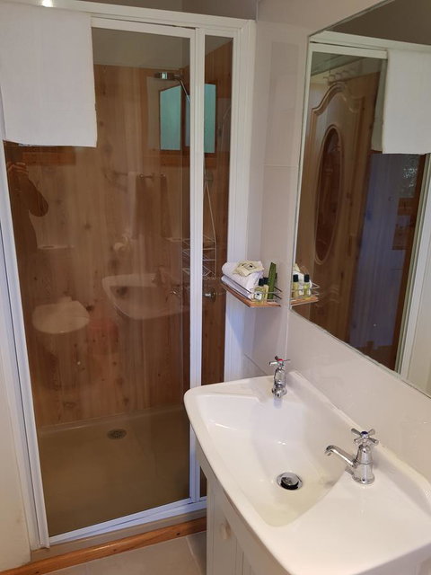 Blue Seas Holiday Villas - Accommodation Burleigh 34