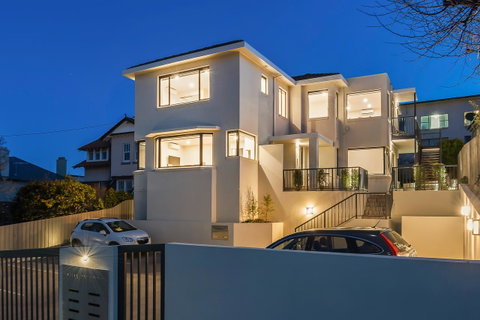110 Hampden Apartments - Accommodation Burleigh 16