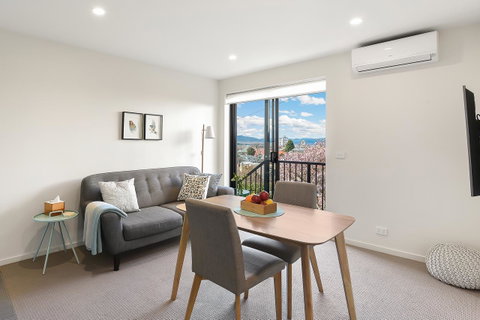 110 Hampden Apartments - Accommodation Burleigh 12