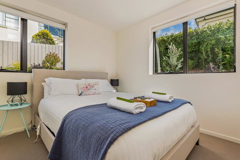 110 Hampden Apartments - Accommodation Burleigh 20