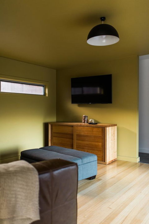 Aplite House - Accommodation Burleigh 15