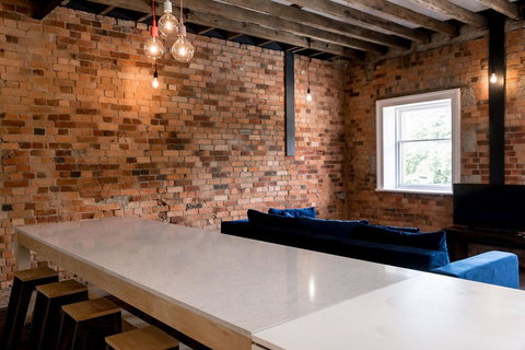 105 Mac Unique Apartments - Accommodation Burleigh 23