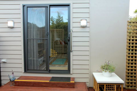 Kingston Beach-House Retreat - Accommodation Burleigh 0