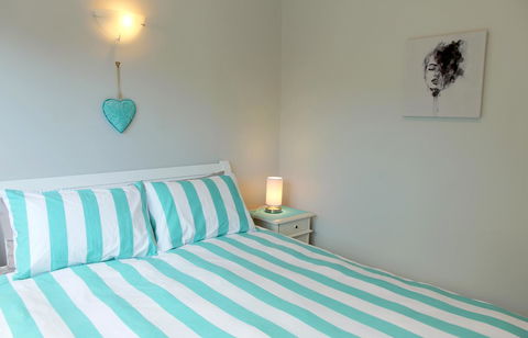 Kingston Beach-House Retreat - Accommodation Burleigh 15