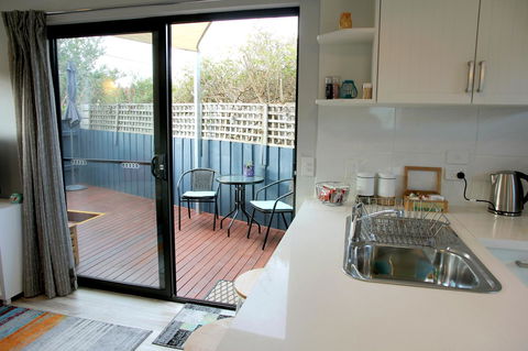 Kingston Beach-House Retreat - Accommodation Burleigh 19