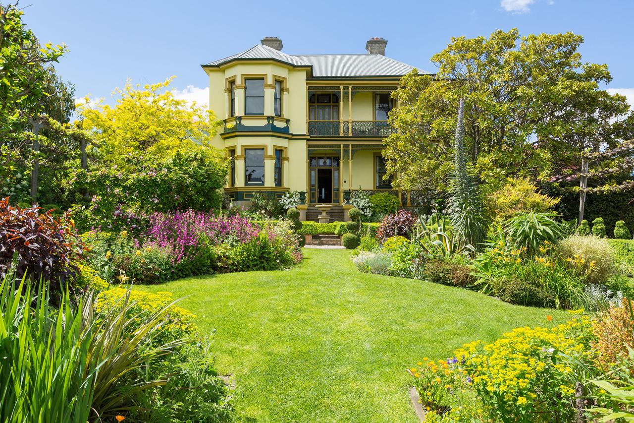Unknown ACT Accommodation Burleigh