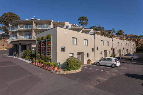 Bay View Villas - Accommodation Burleigh 0