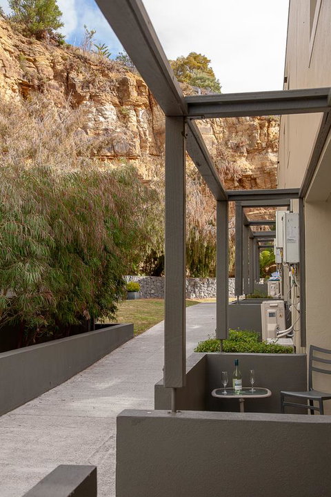 Bay View Villas - Accommodation Burleigh 23