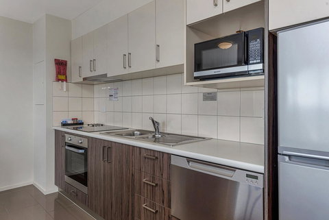 Bay View Villas - Accommodation Burleigh 18