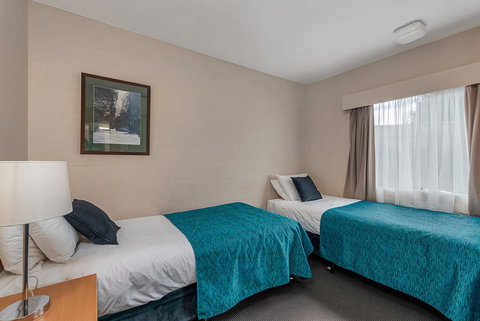 Bay View Villas - Accommodation Burleigh 42