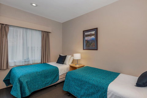 Bay View Villas - Accommodation Burleigh 3