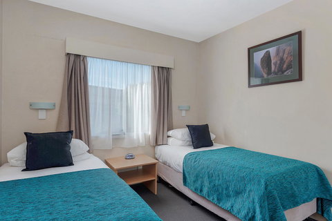 Bay View Villas - Accommodation Burleigh 22