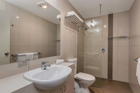 Bay View Villas - Accommodation Burleigh 17