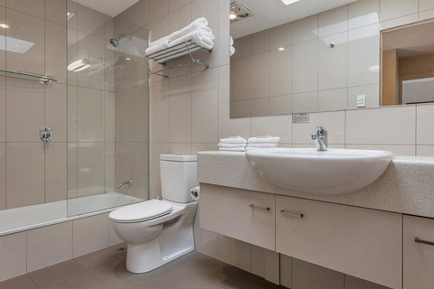 Bay View Villas - Accommodation Burleigh 41