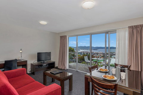 Bay View Villas - Accommodation Burleigh 20