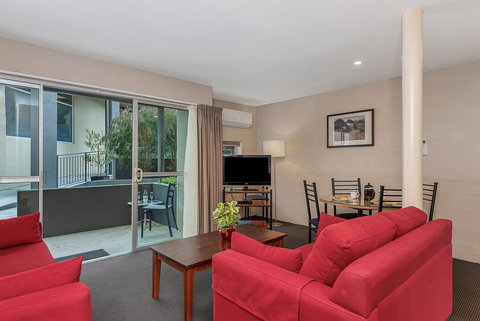 Bay View Villas - Accommodation Burleigh 31