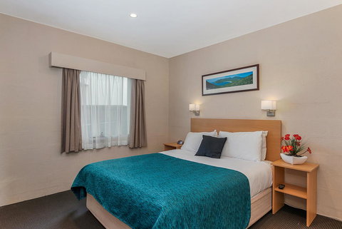 Bay View Villas - Accommodation Burleigh 43