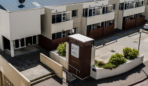 Salamanca Suites - Accommodation Burleigh 2