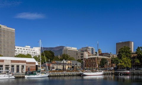 Salamanca Suites - Accommodation Burleigh 6