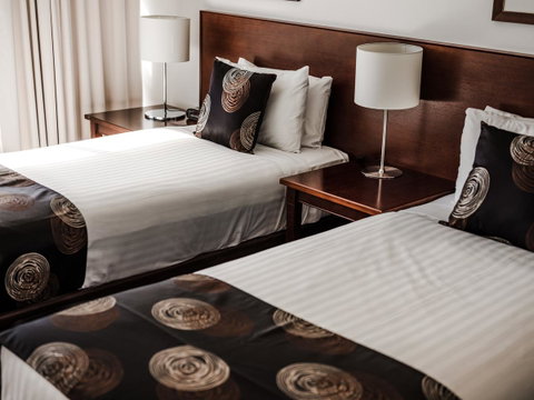 Salamanca Suites - Accommodation Burleigh 3