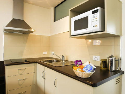 Motel 429 - Accommodation Burleigh 9