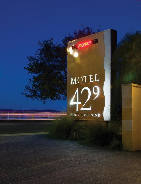 Motel 429 - Accommodation Burleigh 8