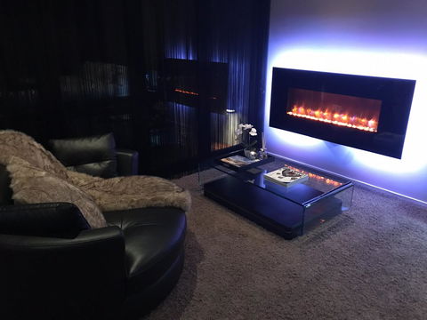 Amare Beachside Luxury - Accommodation Burleigh 8