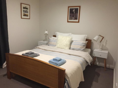 Driftwood-Cottage - Accommodation Burleigh 11