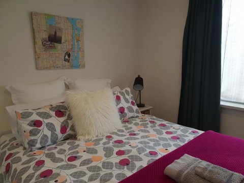 Driftwood-Cottage - Accommodation Burleigh 10