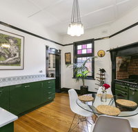 Insomnia on Elizabeth - Accommodation Burleigh