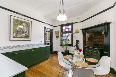 Insomnia On Elizabeth - Accommodation Burleigh 0