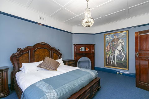 Insomnia On Elizabeth - Accommodation Burleigh 1