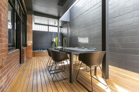 Insomnia On Elizabeth - Accommodation Burleigh 24