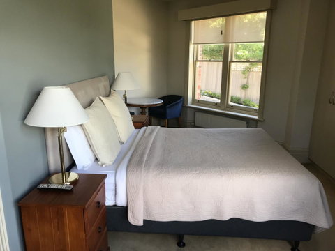 Grande Vue Hotel - Accommodation Burleigh 3